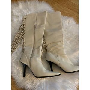 Ivory/white fringe boots knee bight size 8.5 leather made in brazil